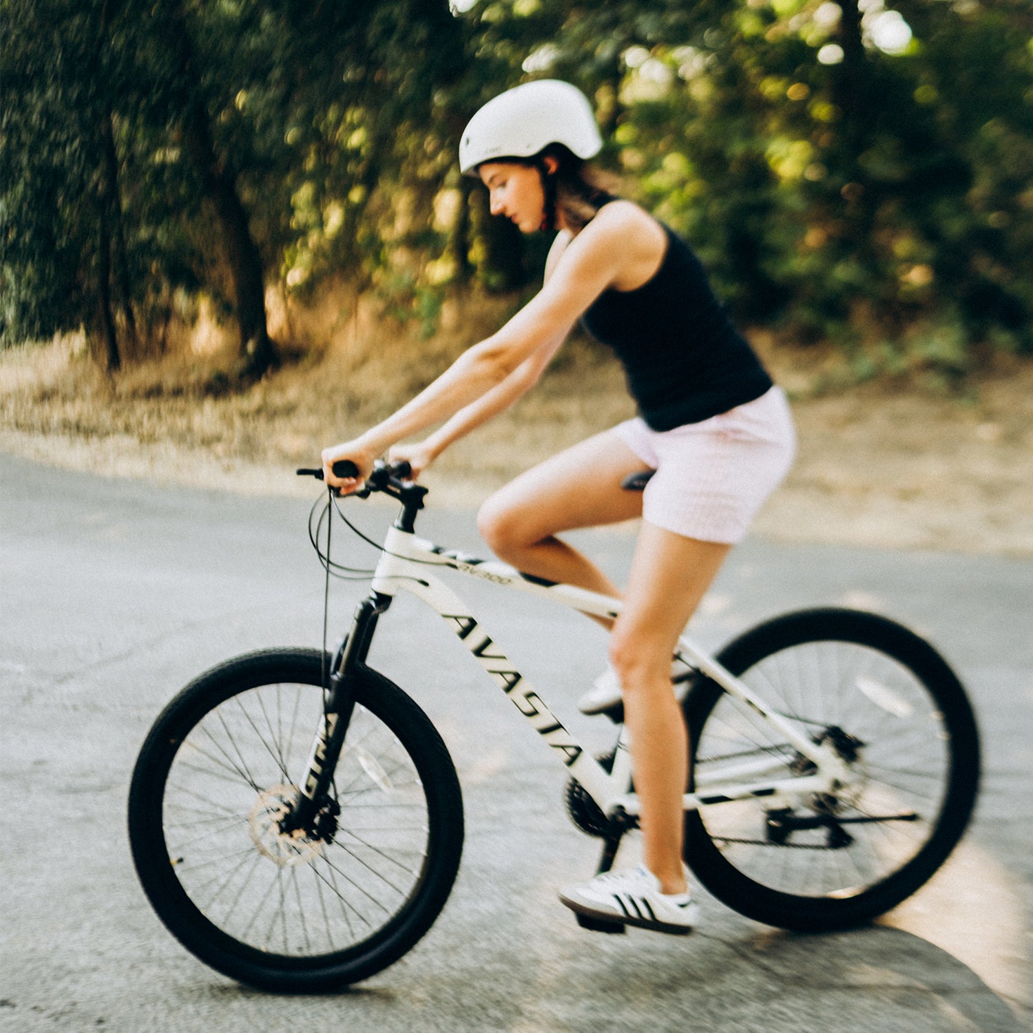Bilbo 子供MTBマウンテンバイク ファットタイヤ自転車 男の子 女の子 小学生低学年高学年 AVASTABilbo 子供MTBマウンテンバイク ファットタイヤ自転車 男の子